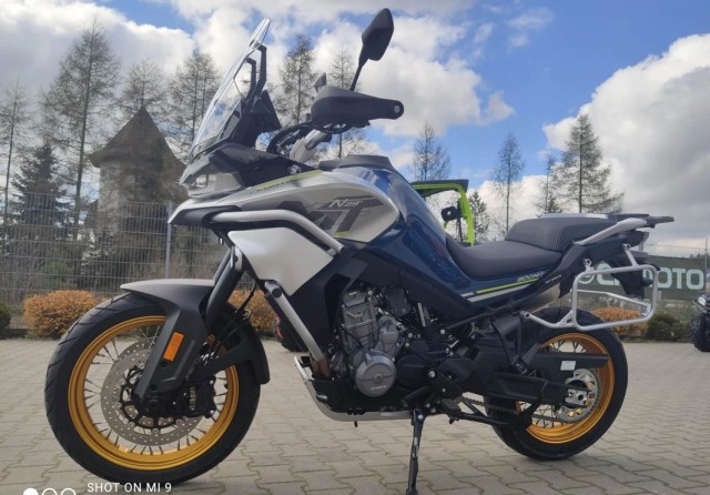 cf-moto