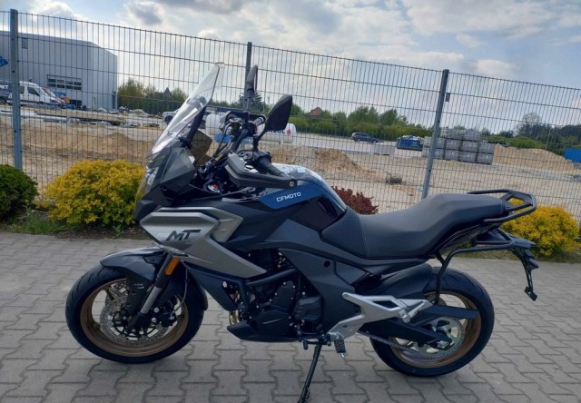 cf-moto