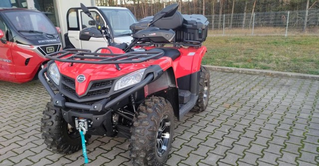cf-moto