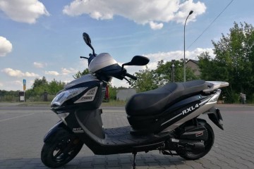 Skuter Romet RXL 50 kat. AM, B, dowód osobisty